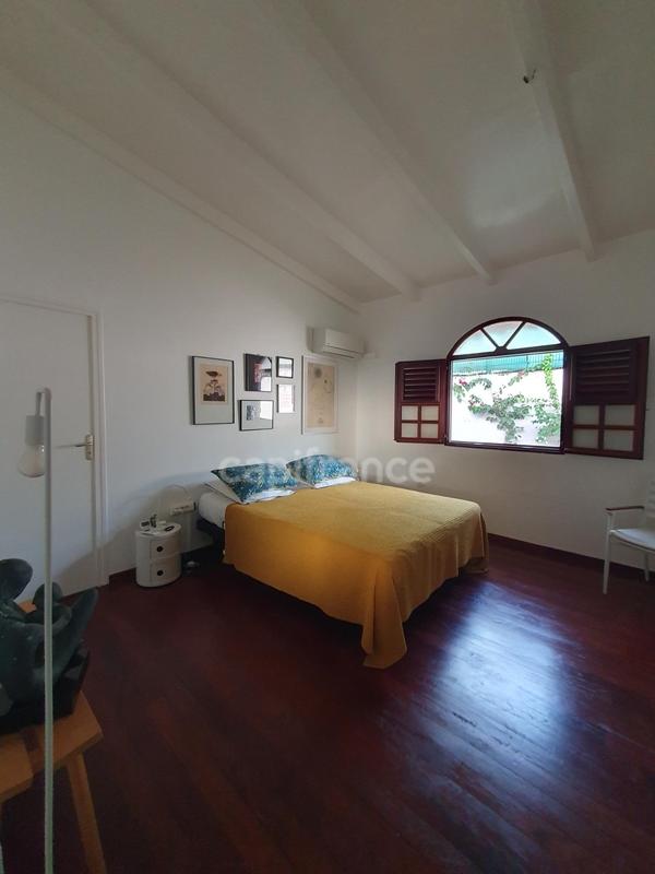 Villa - 163 m² - 6 pièces