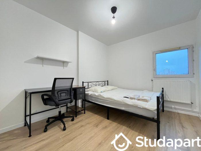 Chambre - 11 m² - 1 pièce