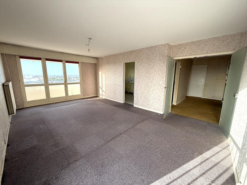 Appartement - 90 m² - 4 pièces