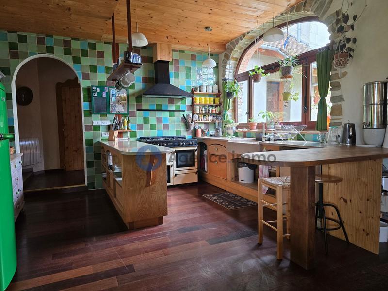 Maison ancienne - 273 m² - 9 pièces