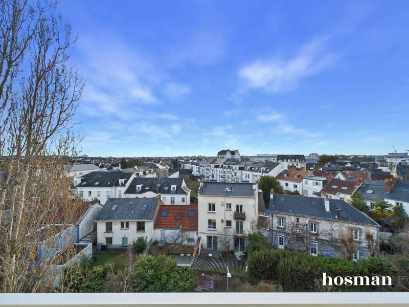 Appartement - 126 m² - 6 pièces