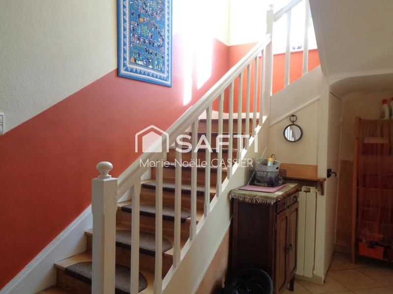 Maison - 242 m² - 14 pièces