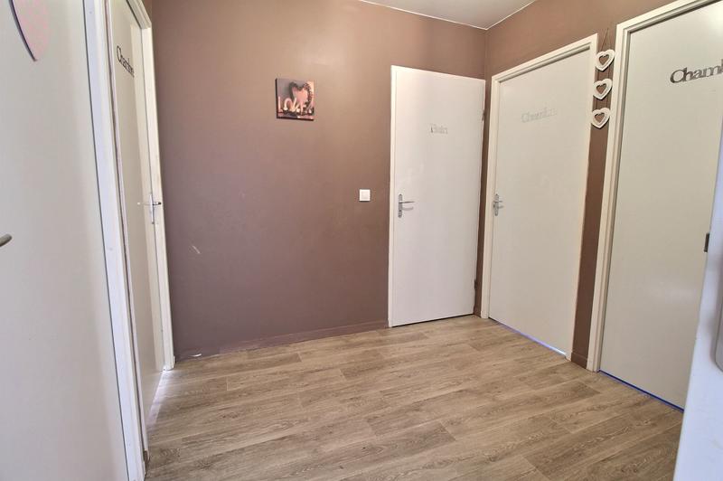 Appartement - 94 m² - 5 pièces