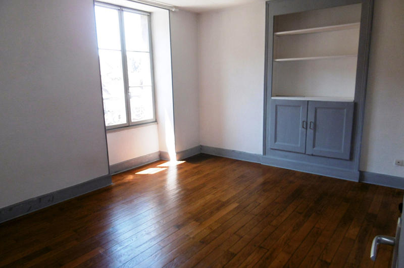 Appartement - 65 m² - 2 pièces