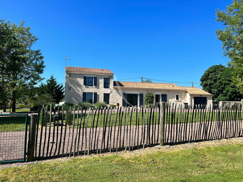 Demeure - 132 m² - 6 pièces