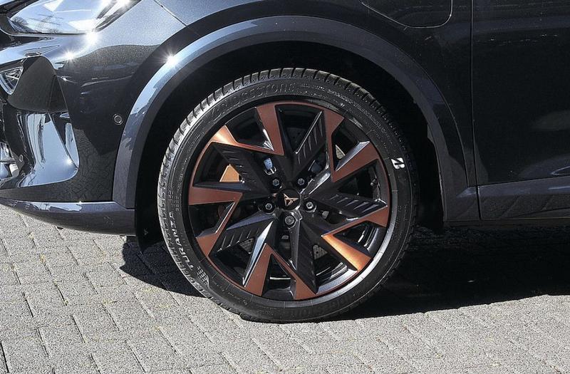 Cupra Formentor Vz Extreme 272 Hybride Rechargeable / Sieges Elec à Memoire Coffre Camera 360