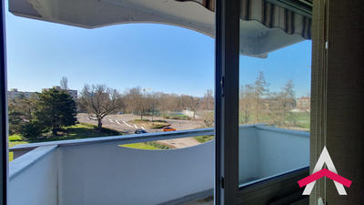 Appartement - 98 m² - 5 pièces