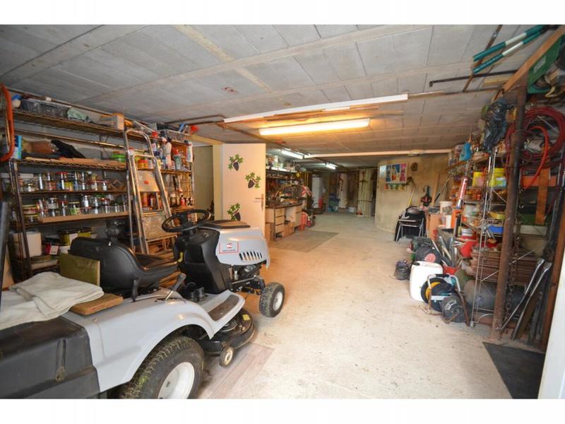 Demeure - 170 m² - 7 pièces