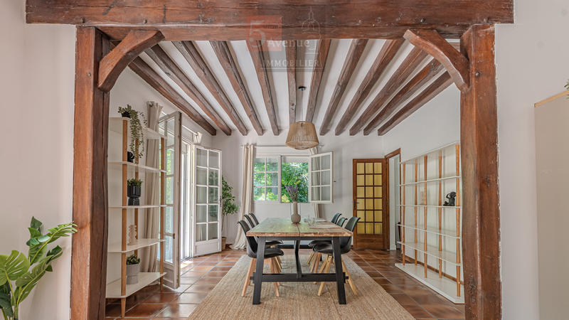 Maison - 170 m² - 7 pièces