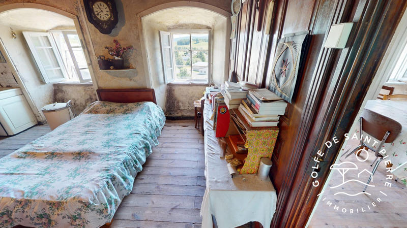 Maison - 110 m² - 9 pièces