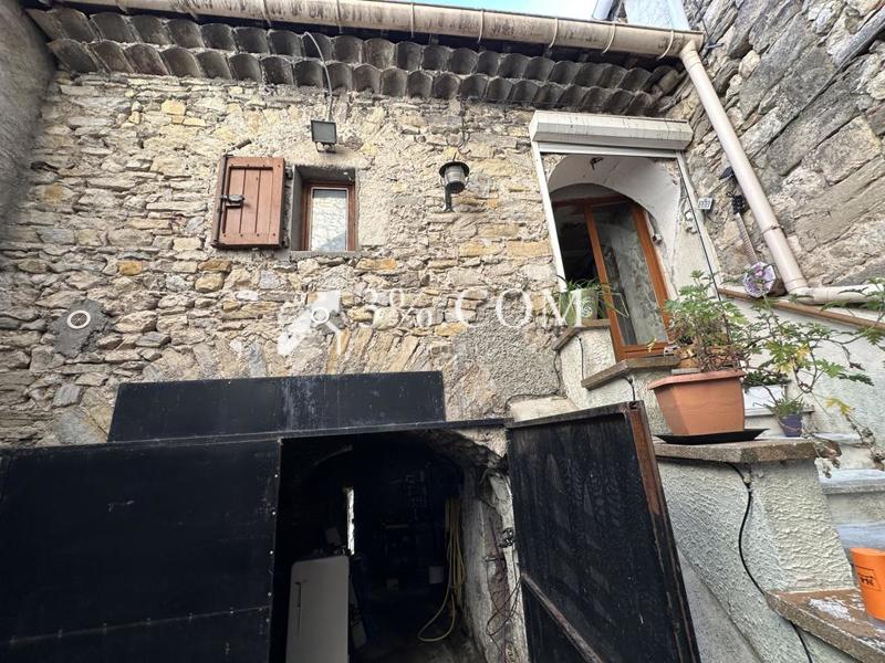 Maison de village - 108 m² - 6 pièces