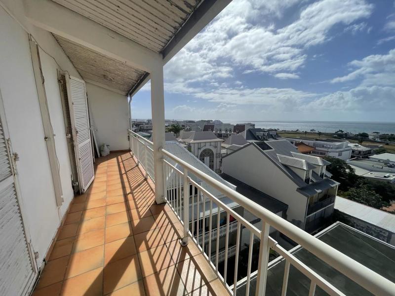 Appartement - 100 m² - 4 pièces