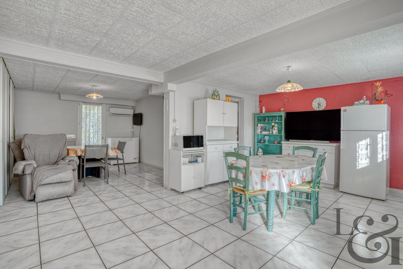 Maison - 162 m² - 8 pièces