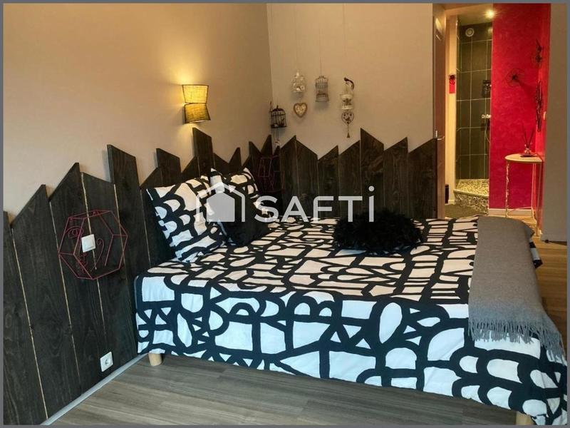 Châlet - 280 m² - 8 pièces