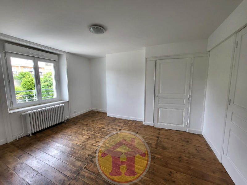 Maison - 211 m² - 10 pièces