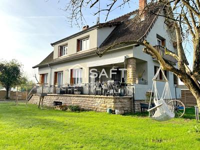 Maison - 177 m² - 7 pièces