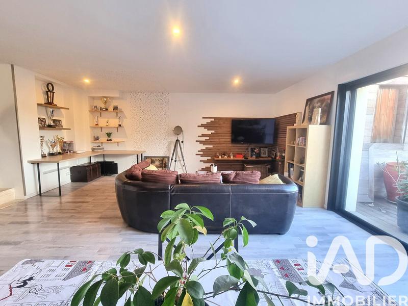 Maison - 161 m² - 6 pièces