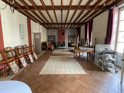 Fonds de commerce - 310 m²