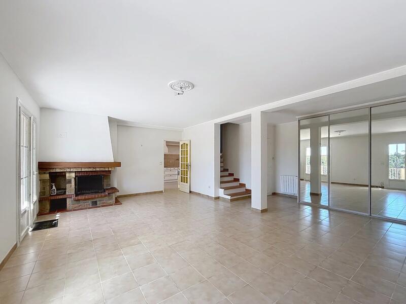 Maison - 137 m² - 5 pièces