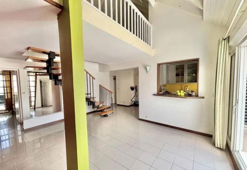 Appartement - 140 m² - 5 pièces