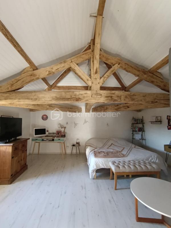 Demeure - 150 m² - 7 pièces