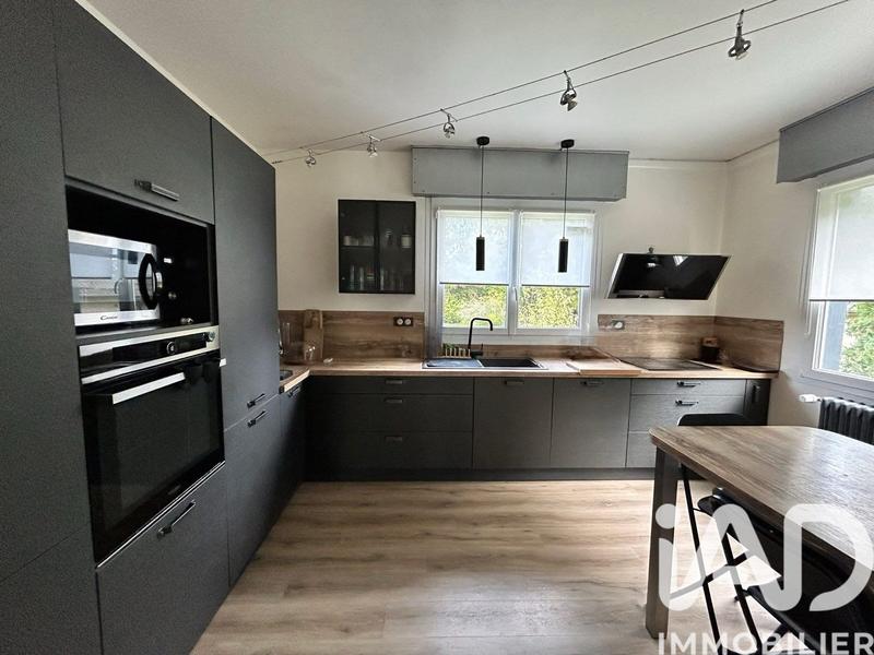 Maison - 184 m² - 7 pièces