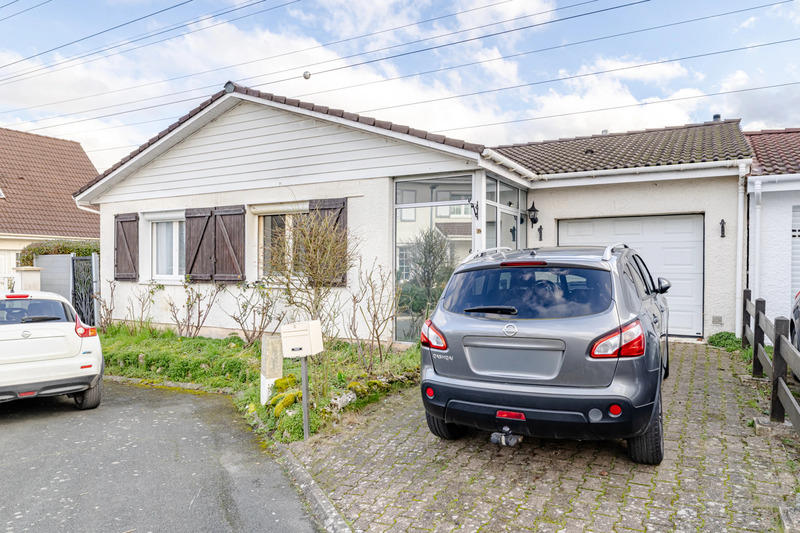 Maison - 95 m² - 5 pièces