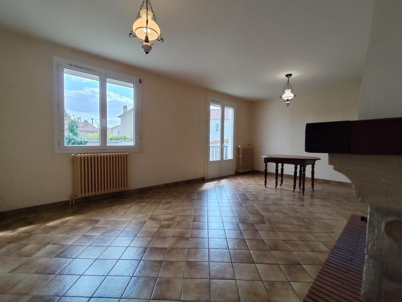 Maison - 94 m² - 5 pièces