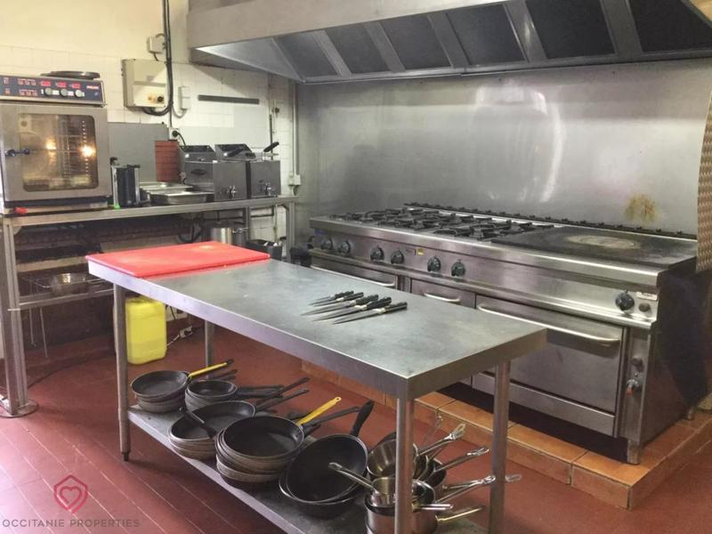 Propriété - 600 m² - 14 pièces