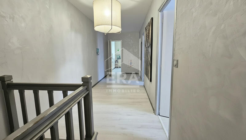 Maison - 140 m² - 5 pièces