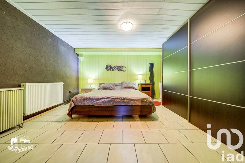 Maison - 203 m² - 9 pièces