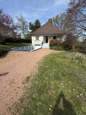 Maison - 181 m² - 7 pièces