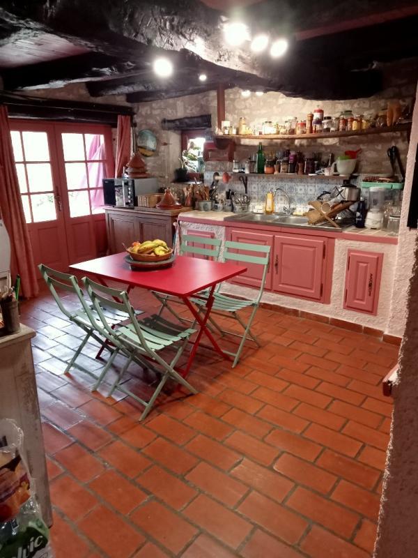 Maison en pierre - 265 m² - 9 pièces