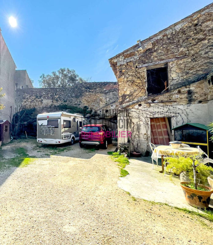 Maison - 165 m² - 6 pièces