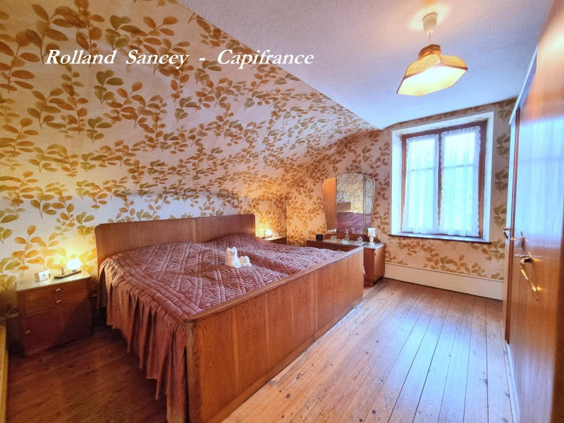 Maison - 200 m² - 8 pièces