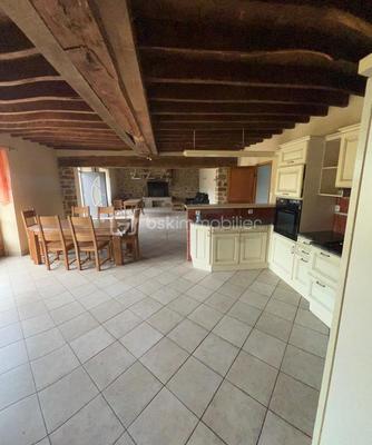 Maison en pierre - 194 m² - 4 pièces