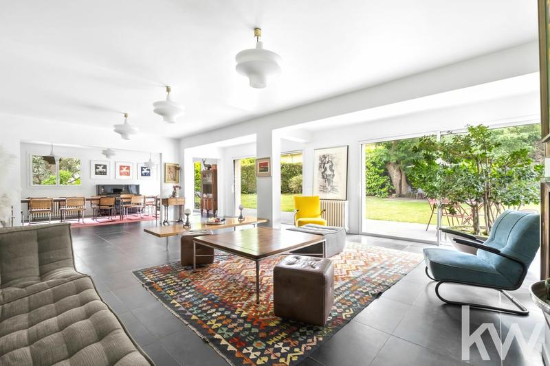 Maison d'architecte - 307 m² - 10 pièces