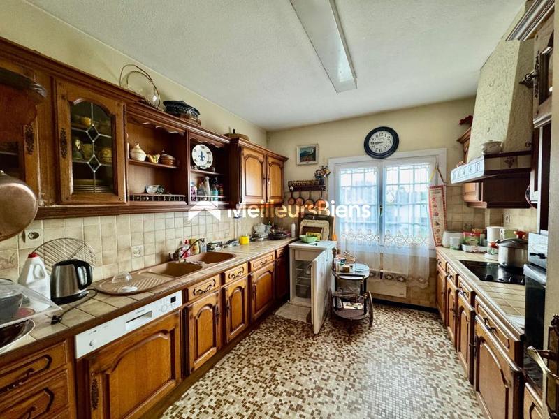 Maison - 185 m² - 7 pièces