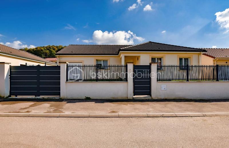 Pavillon - 99 m² - 5 pièces