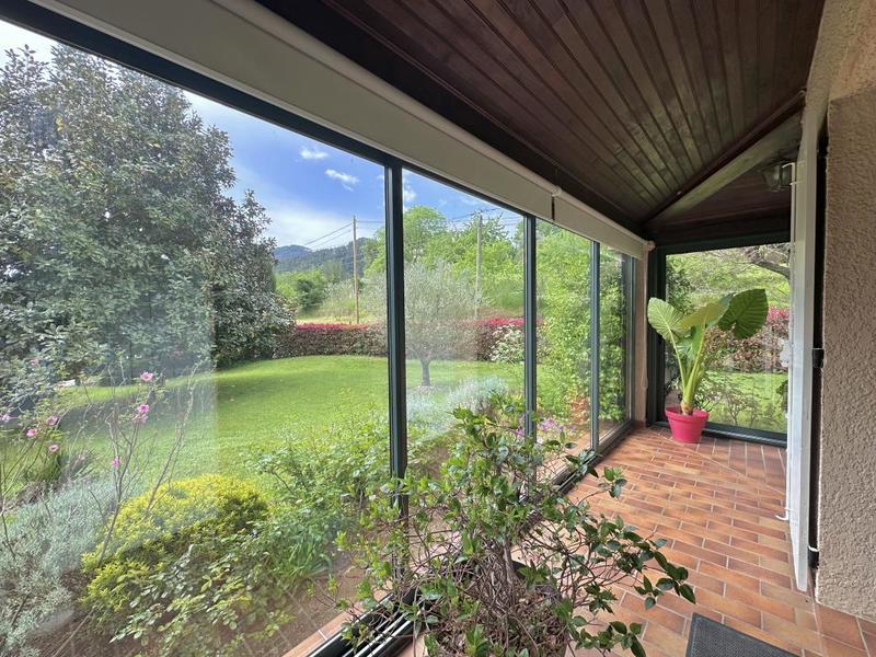 Maison - 220 m² - 7 pièces