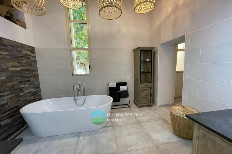 Maison - 195 m² - 7 pièces