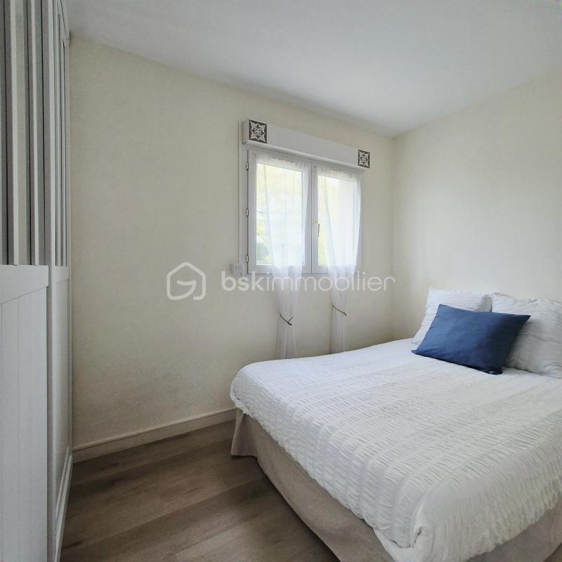 Studio - 30 m² - 1 pièce