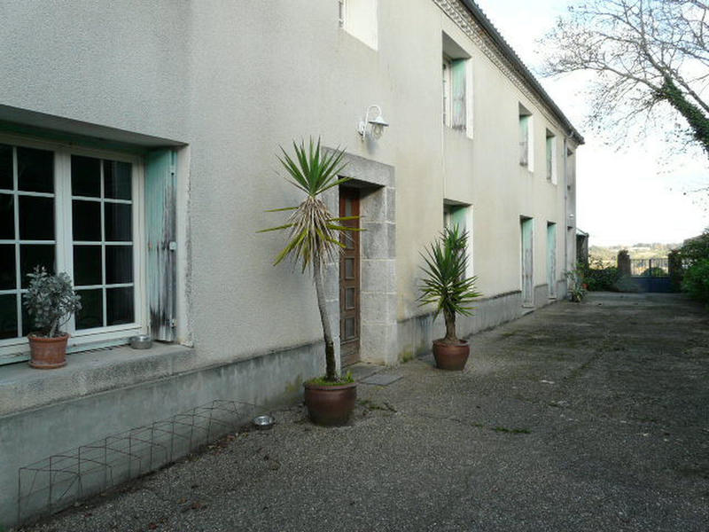 Maison - 200 m² - 6 pièces