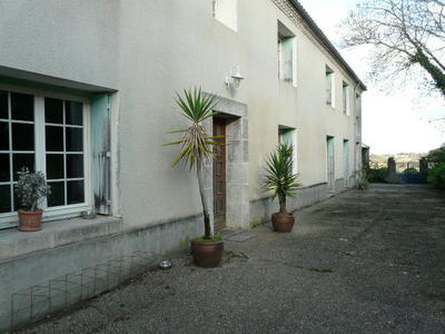Maison - 200 m² - 6 pièces