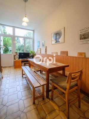 Maison - 269 m² - 6 pièces