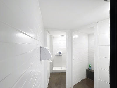 Local commercial - 81 m²