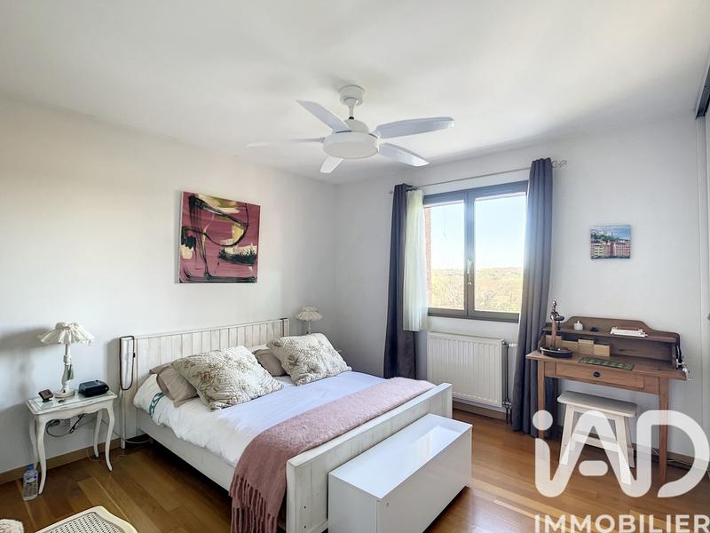 Maison - 255 m² - 7 pièces