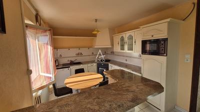 Maison - 155 m² - 6 pièces