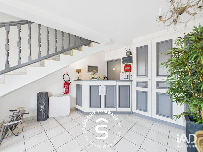 Local commercial - 407 m²