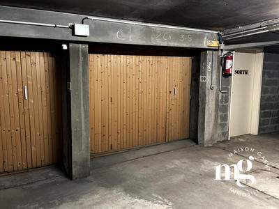 Parking / Garage - 13 m²